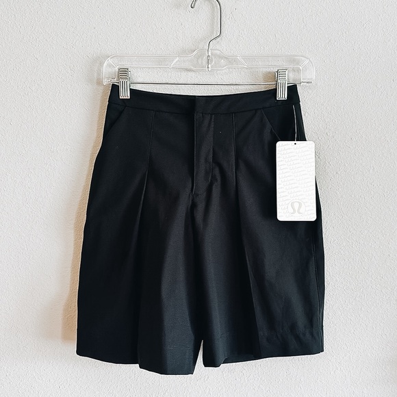 NWT Lululemon Athletica Long Story Short Shorts Black High Rise Women's Size 2 - Picture 2 of 14